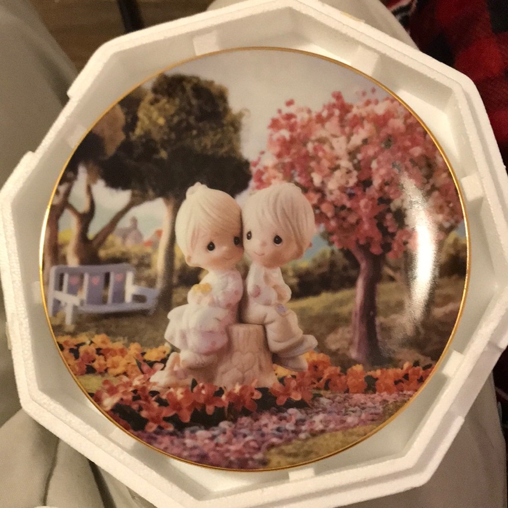 Precious Moments classic plate... Love One Another